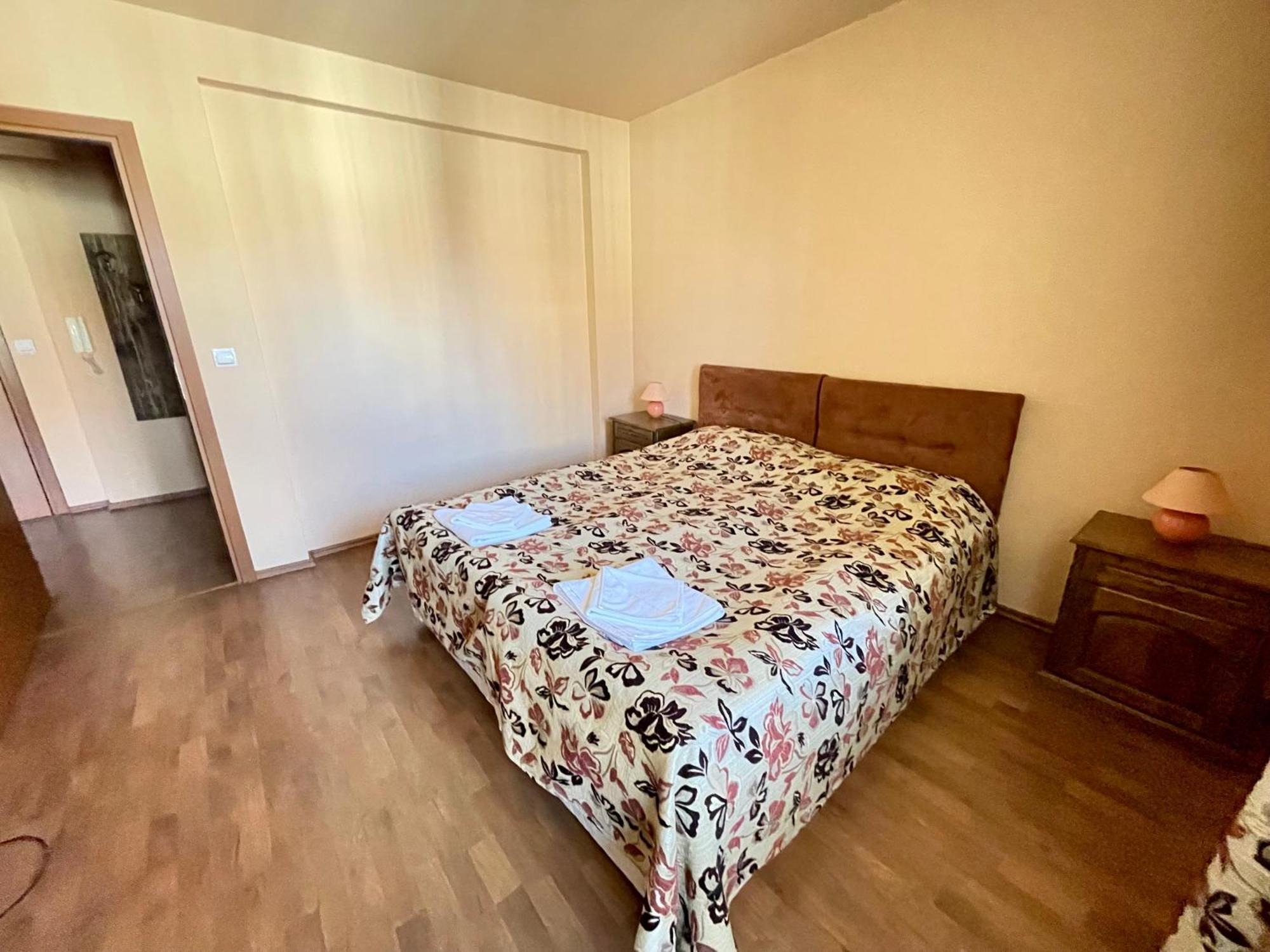 Private Apartments Next To Bellevue Residence Bansko Exterior photo